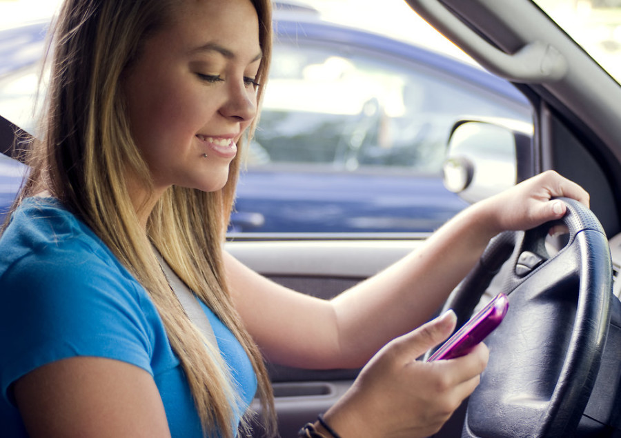 $500 Scholarship for Texting & Driving Piece